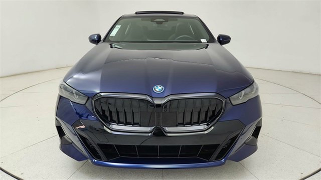 Used 2025 BMW i5 eDrive40i w/ M Sport Package image 2
