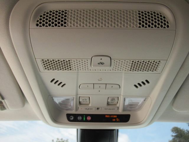 Used 2020 Cadillac XT6 Premium Luxury FWD image 26