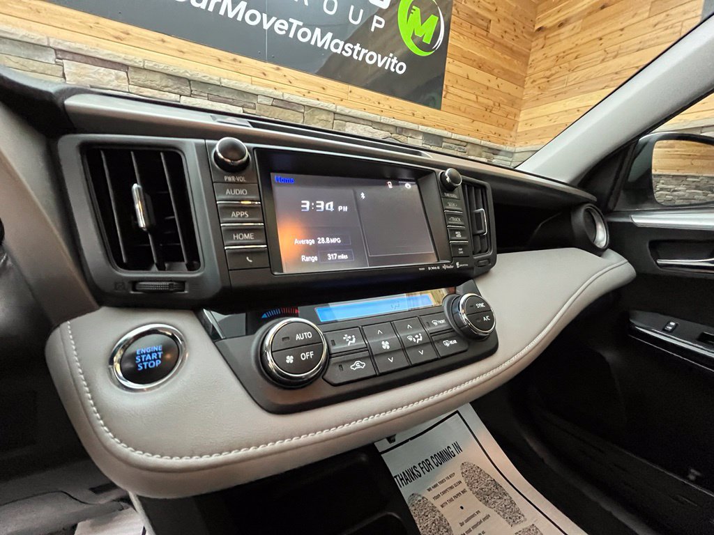 Used 2016 Toyota RAV4 Limited AWD/4WD image 32