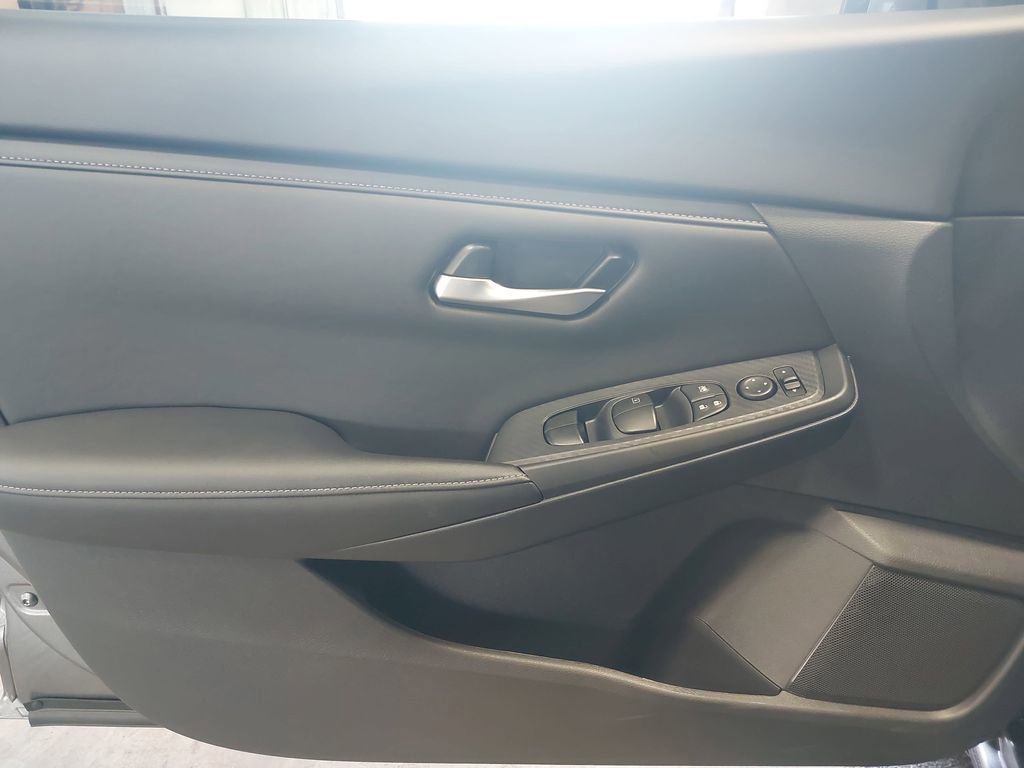 Certified 2025 Nissan Sentra SV w/ All-Weather Package FWD image 26