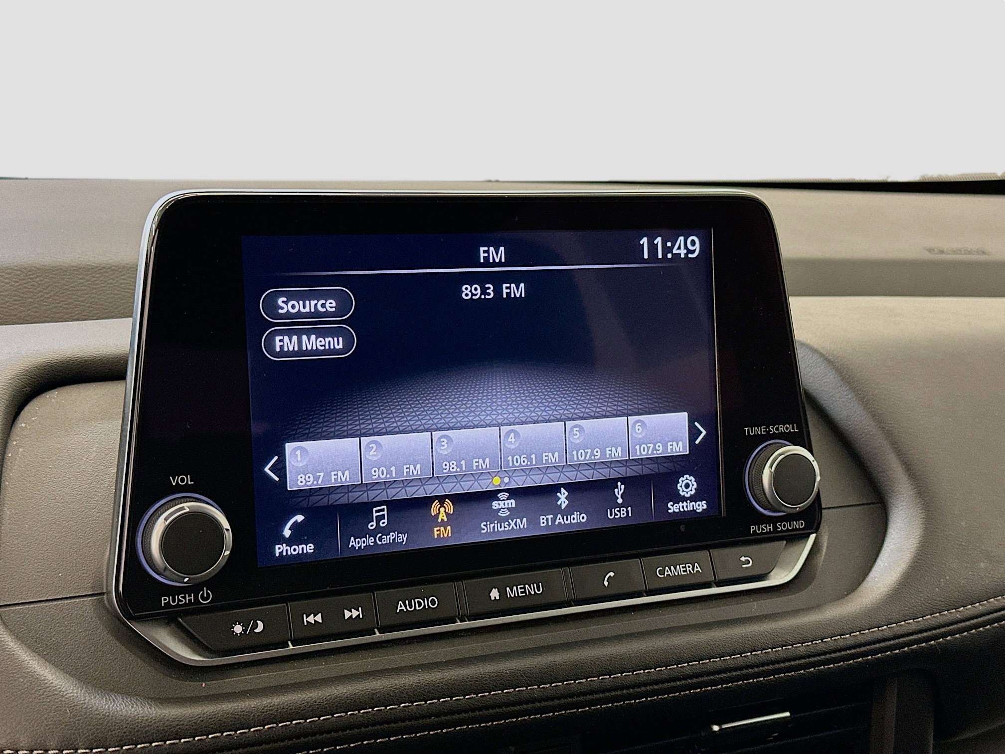 Used 2025 Nissan Rogue SV image 21