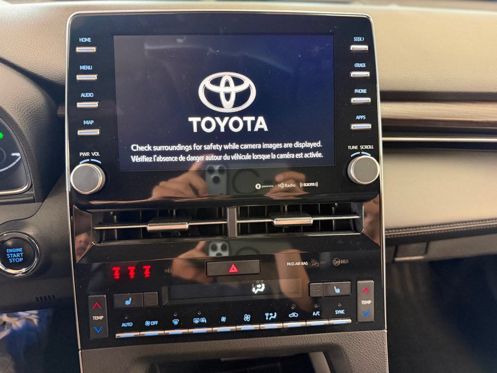 Used 2021 Toyota Avalon XLE FWD image 22