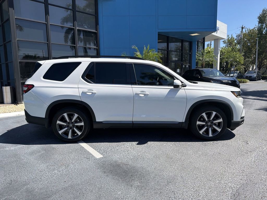 Used 2023 Honda Pilot Elite image 18