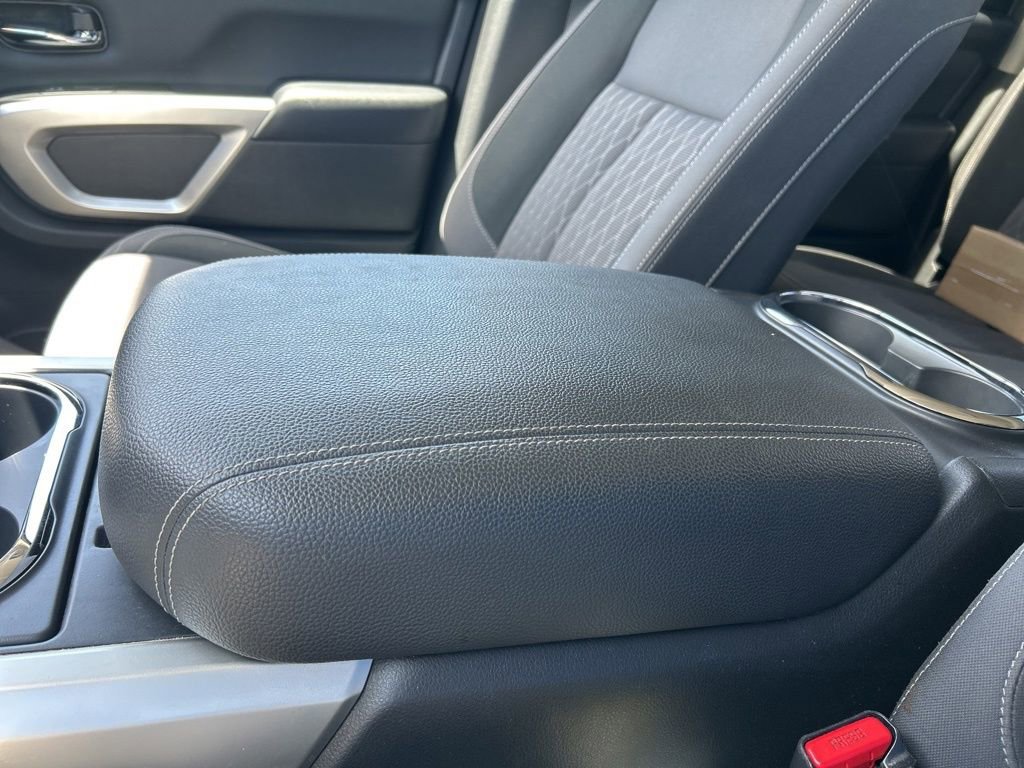 Certified 2024 Nissan Titan SV w/ SV Convenience Package image 37