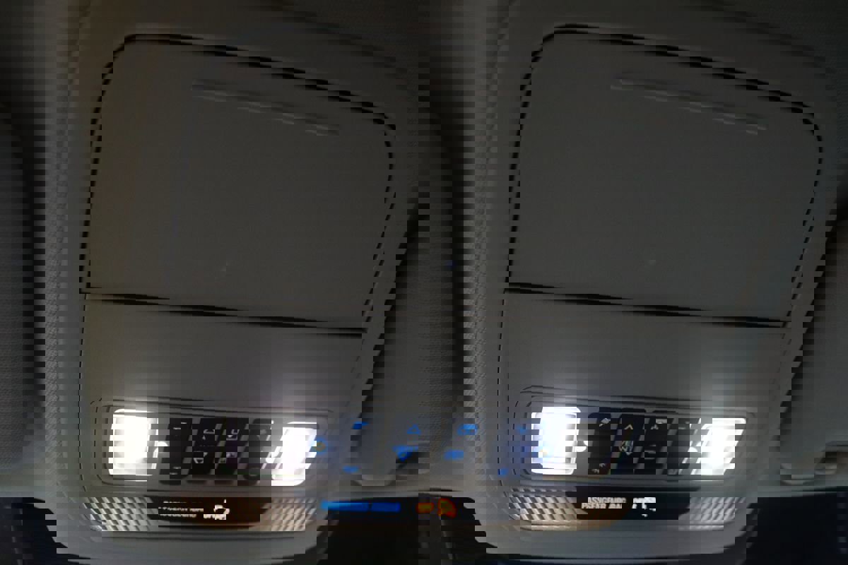 Used 2020 Ford Explorer Limited AWD/4WD image 49