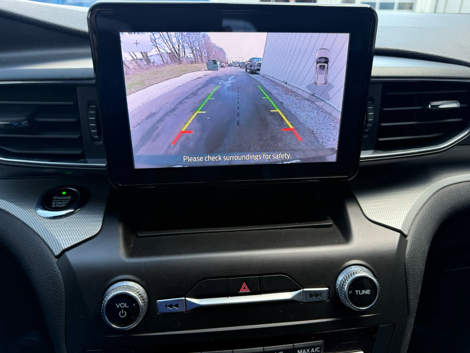 Used 2020 Ford Explorer XLT w/ Equipment Group 202A image 18