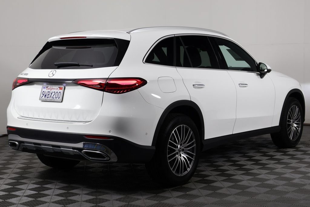 Certified 2026 Mercedes-Benz GLC 300 image 4