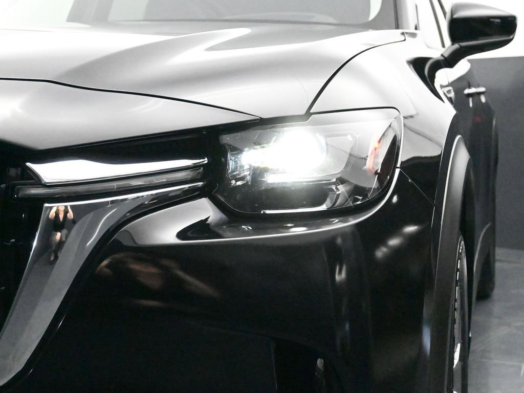 Used 2024 MAZDA CX-90 3.3 Turbo w/ Preferred Plus image 9