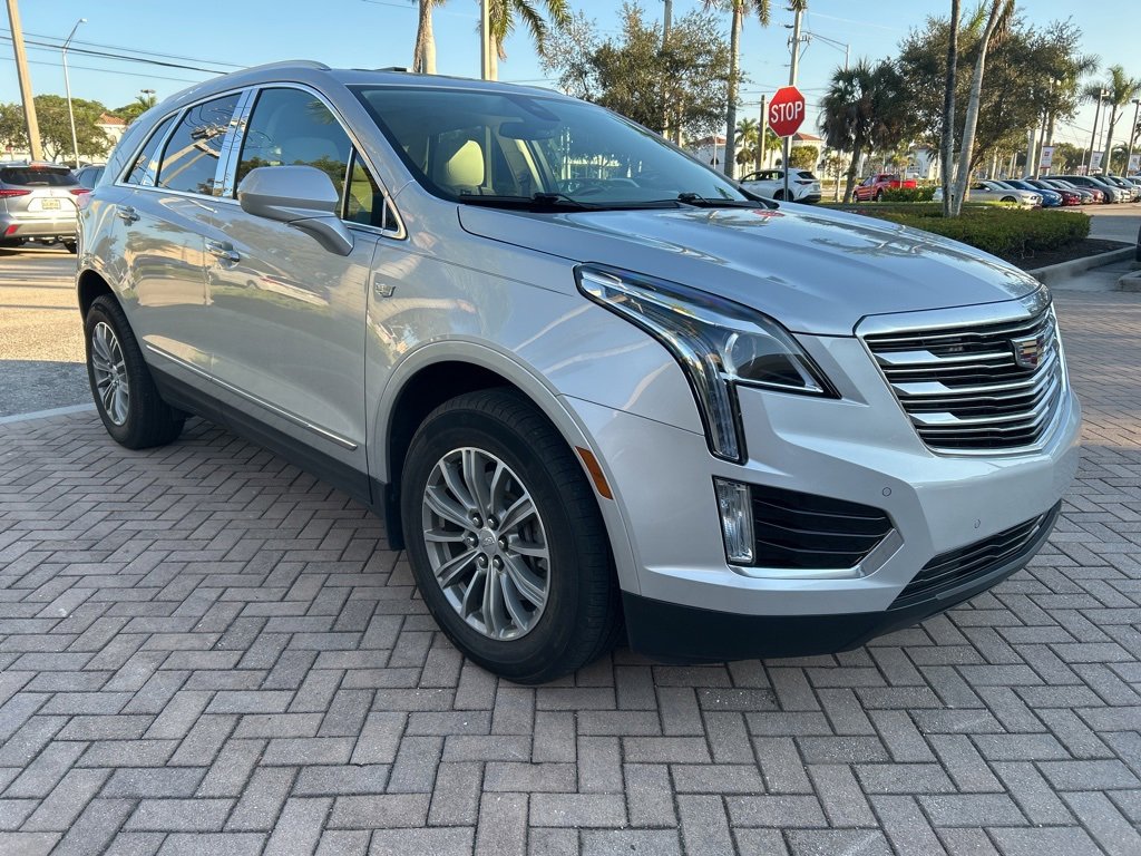 Used 2017 Cadillac XT5 Luxury w/ Driver Awareness Package image 1