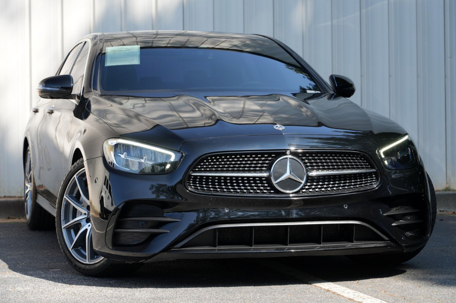 Used 2022 Mercedes-Benz E 350 Sedan w/ AMG Line Exterior image 2