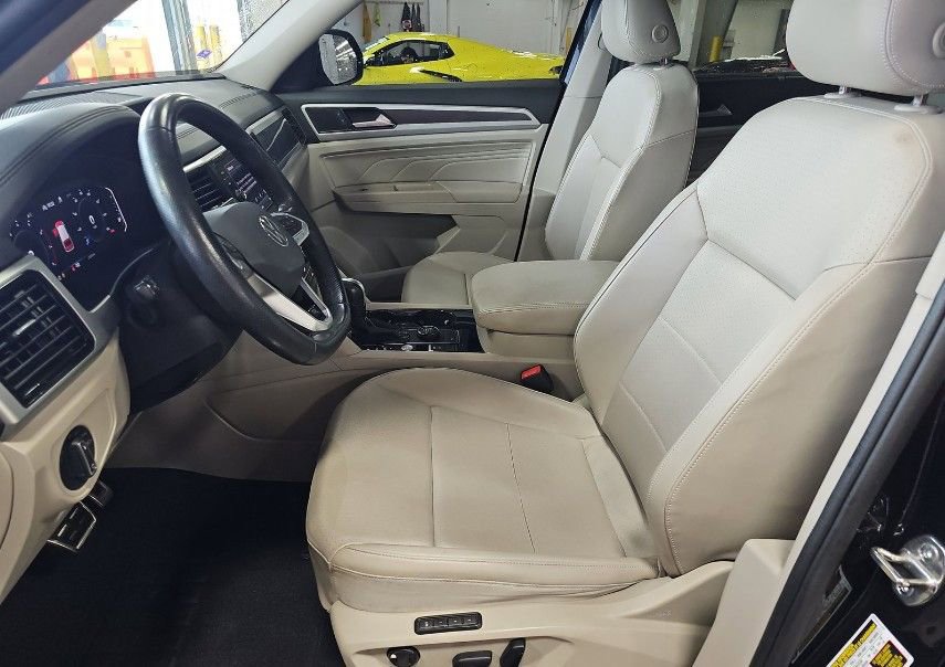Used 2022 Volkswagen Atlas SEL R-Line image 7
