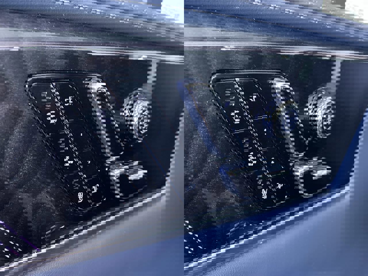 New 2025 Cadillac Escalade IQ Sport 2 image 9