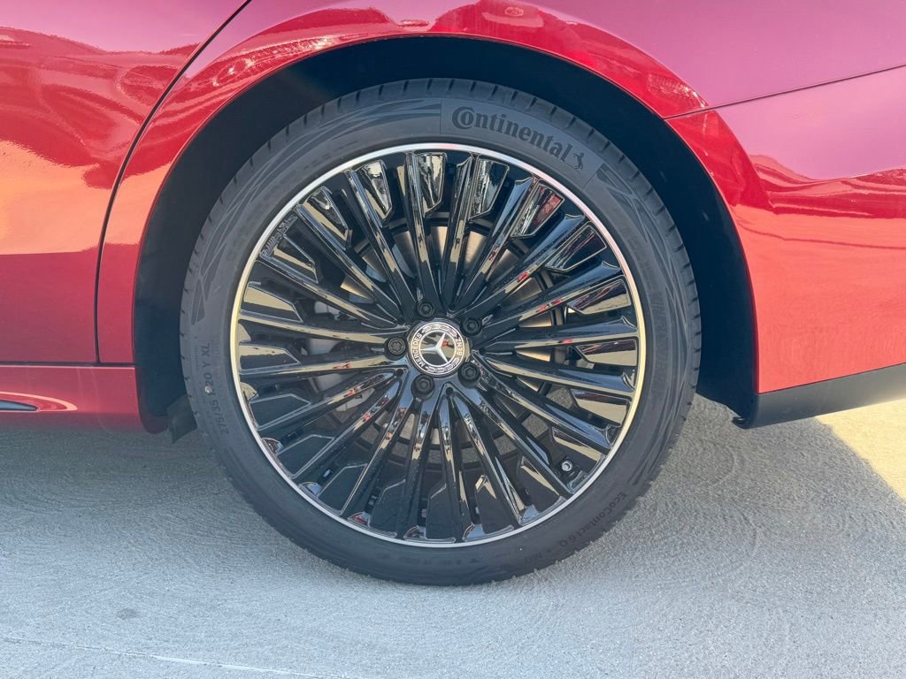 Used 2024 Mercedes-Benz E 350 4MATIC Sedan image 12