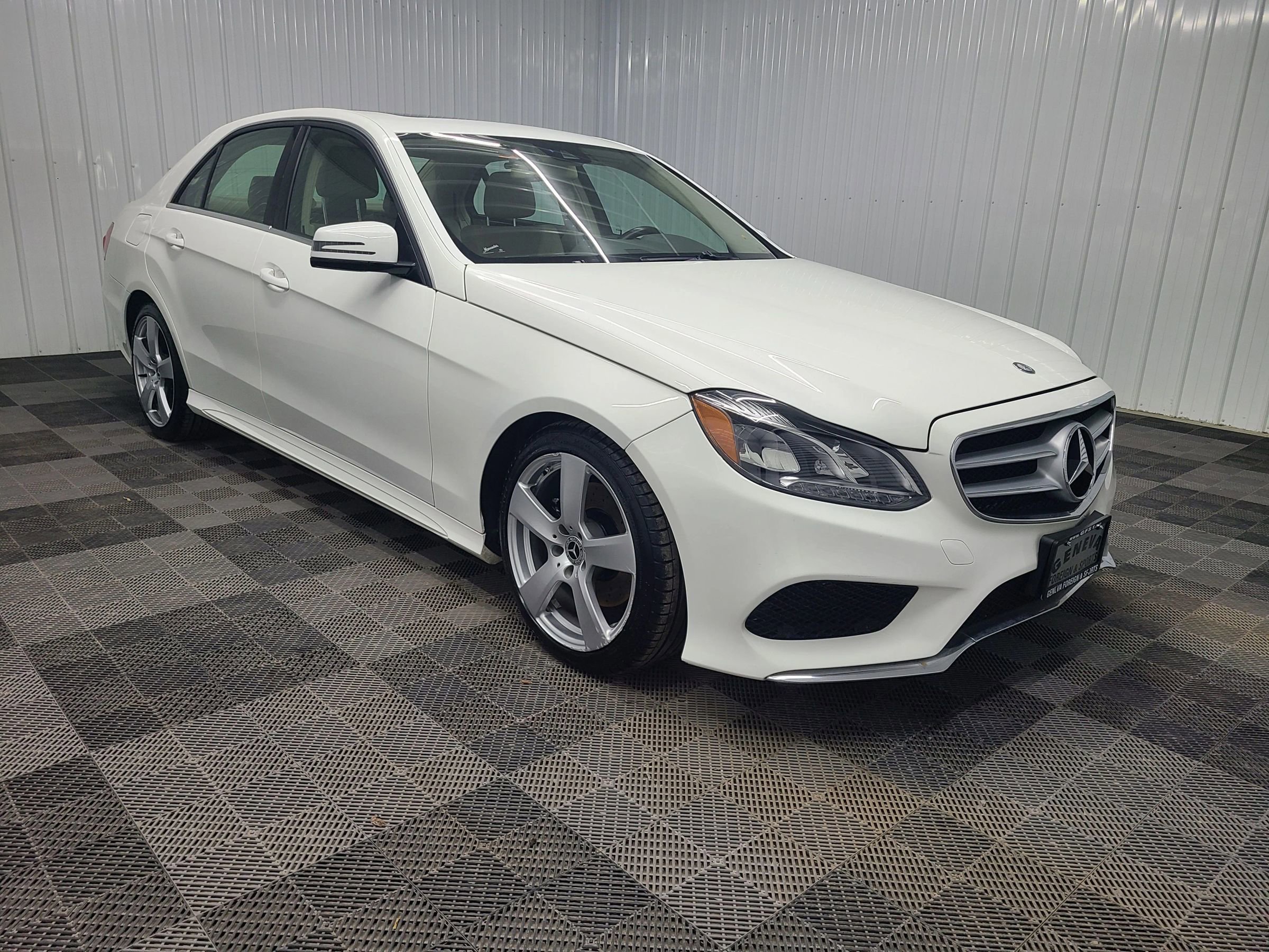 Used 2014 Mercedes-Benz E 350 Sedan image 4