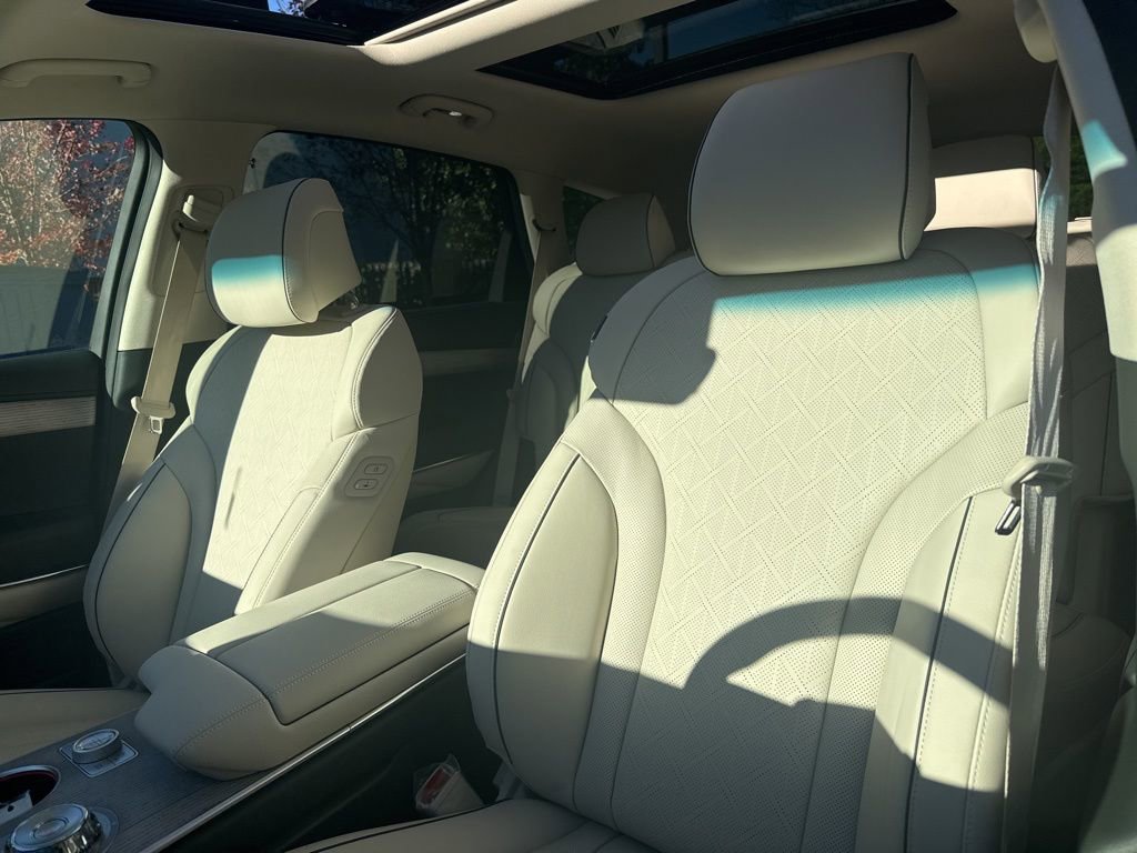 New 2026 Genesis GV80 2.5T Advanced image 13