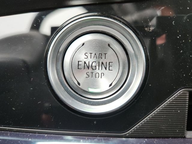 Used 2024 Chevrolet Corvette Stingray Preferred Cpe w/ Stealth Interior Trim Package image 22