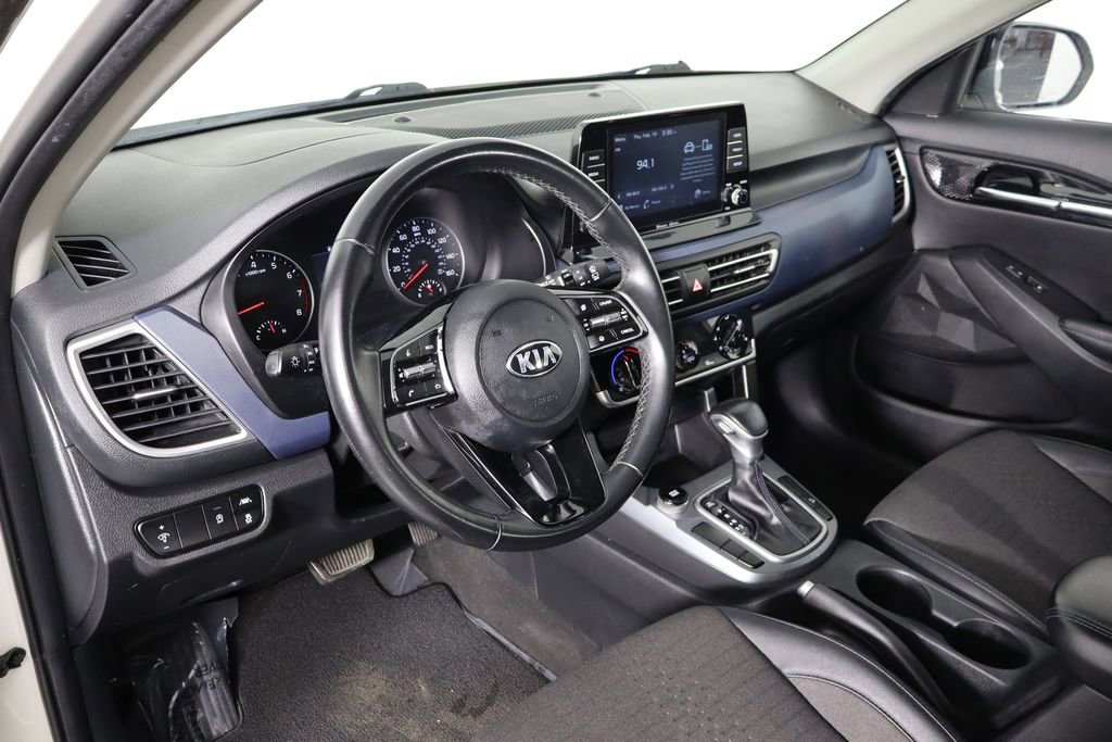 Used 2021 Kia Seltos S image 28