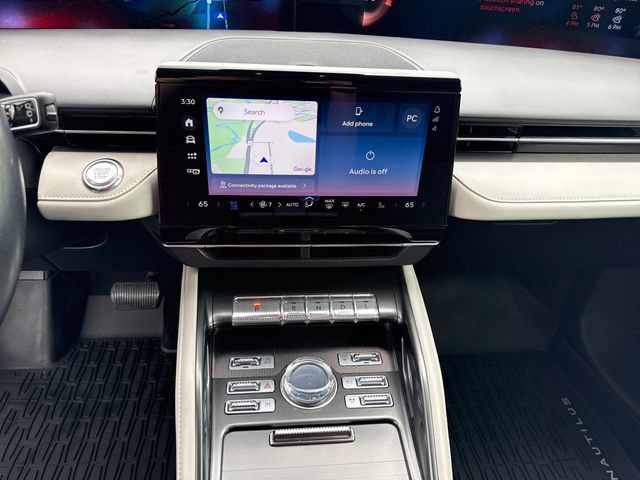 Certified 2024 Lincoln Nautilus Premier AWD/4WD image 21