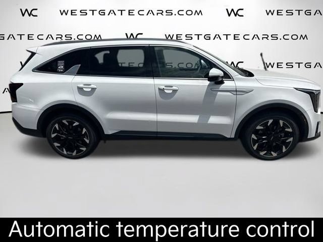 Certified 2024 Kia Sorento EX FWD image 5