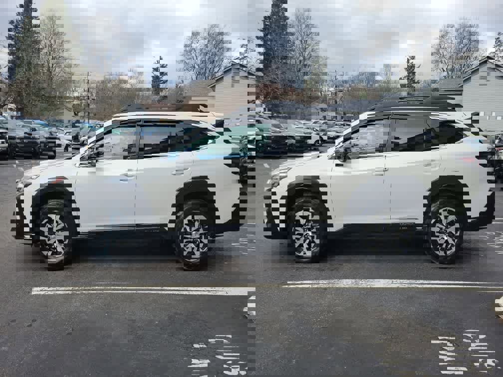 Used 2023 Subaru Outback Premium image 7