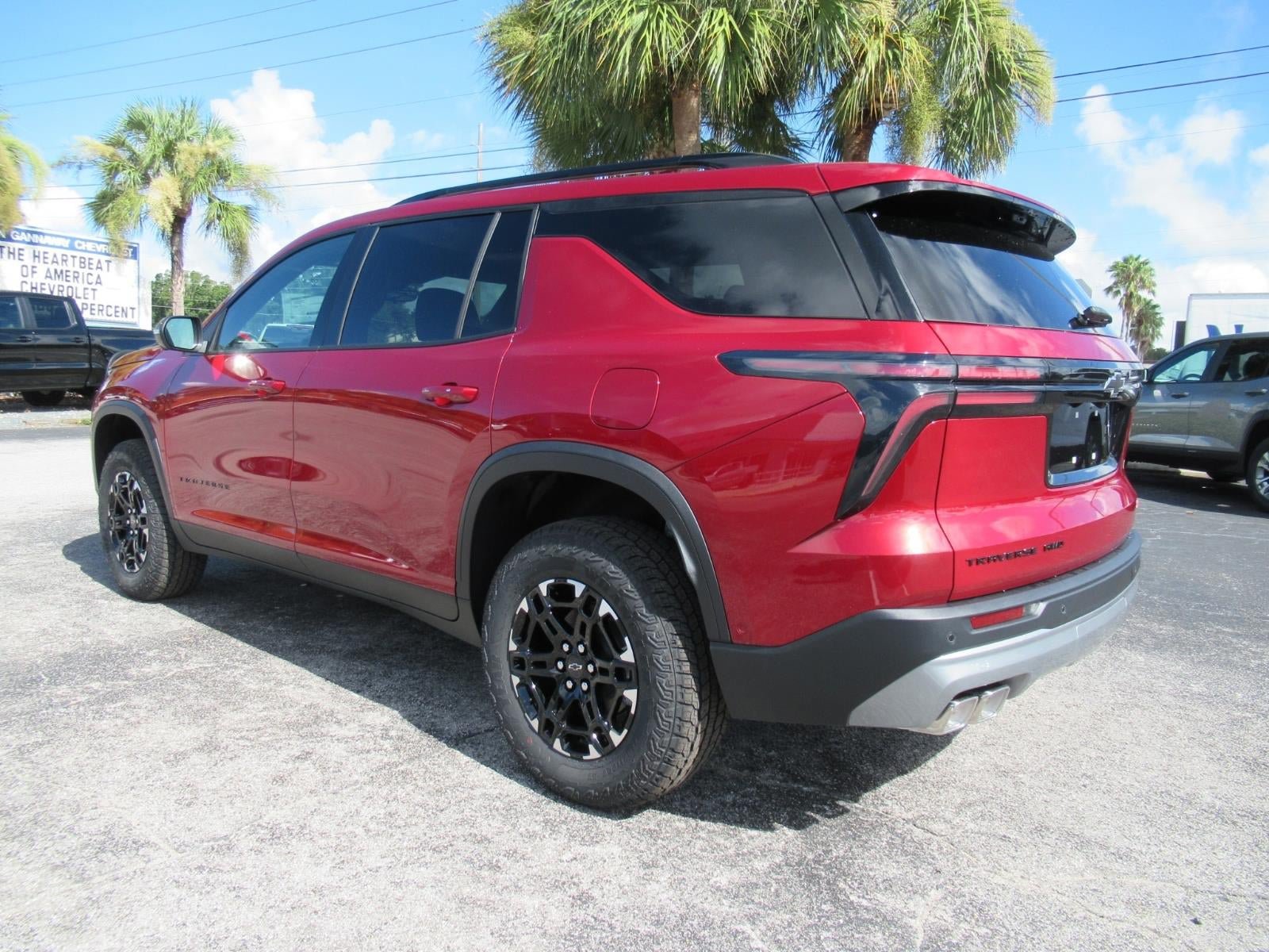 New 2027 Chevrolet Traverse Z71 w/ Enhanced Driving Package AWD/4WD image 7