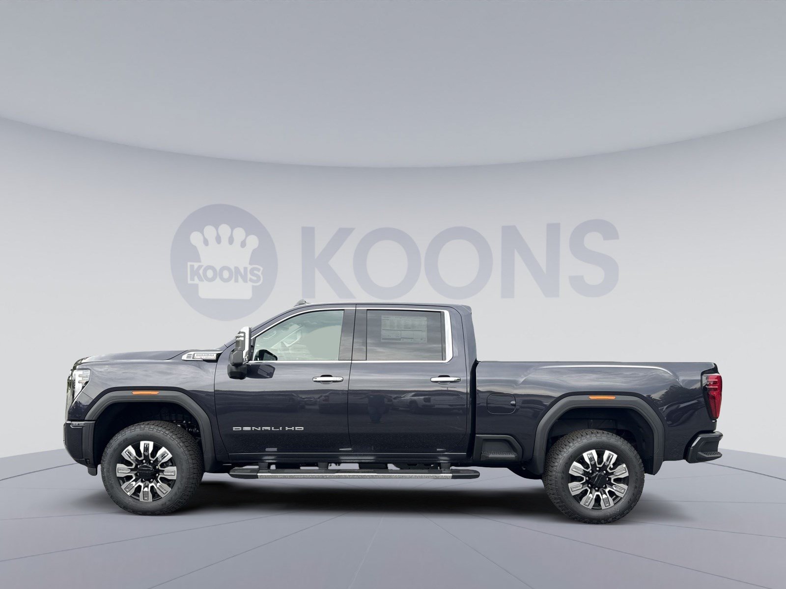 New 2026 GMC Sierra 2500 Denali w/ Denali Reserve Package AWD/4WD image 2