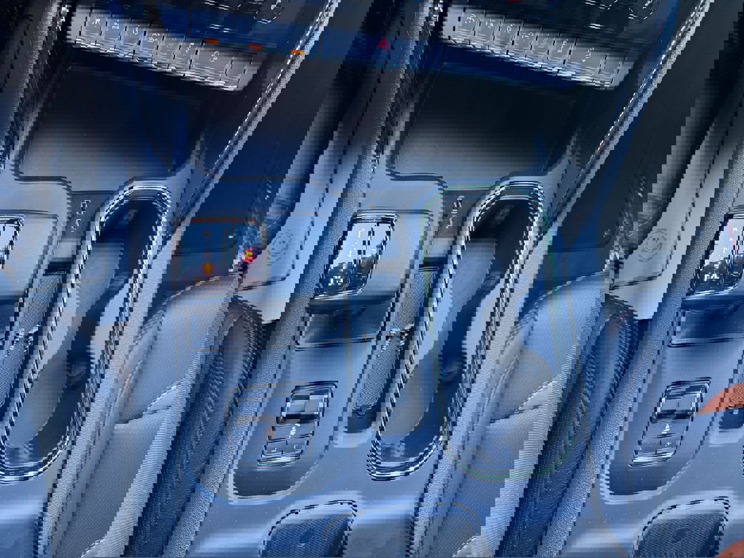 Used 2023 GMC Sierra 1500 AT4 w/ AT4 Premium Package image 21