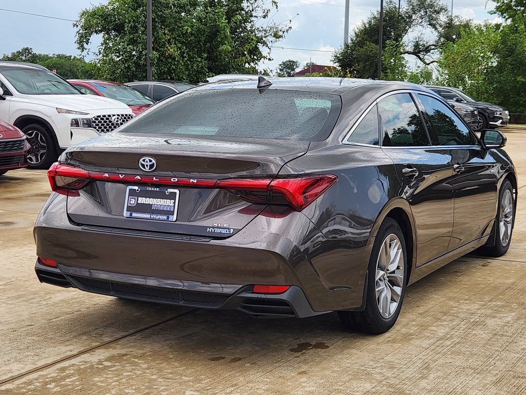 Used 2020 Toyota Avalon XLE w/ Moonroof Package FWD image 7