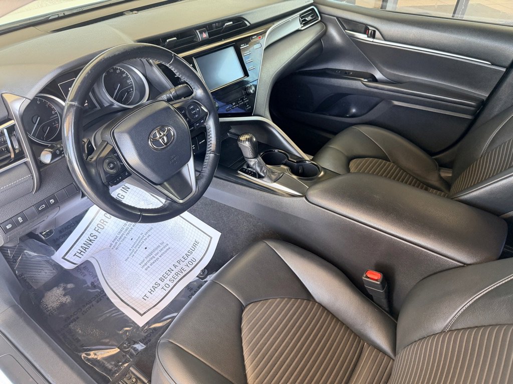 Used 2018 Toyota Camry SE FWD image 7