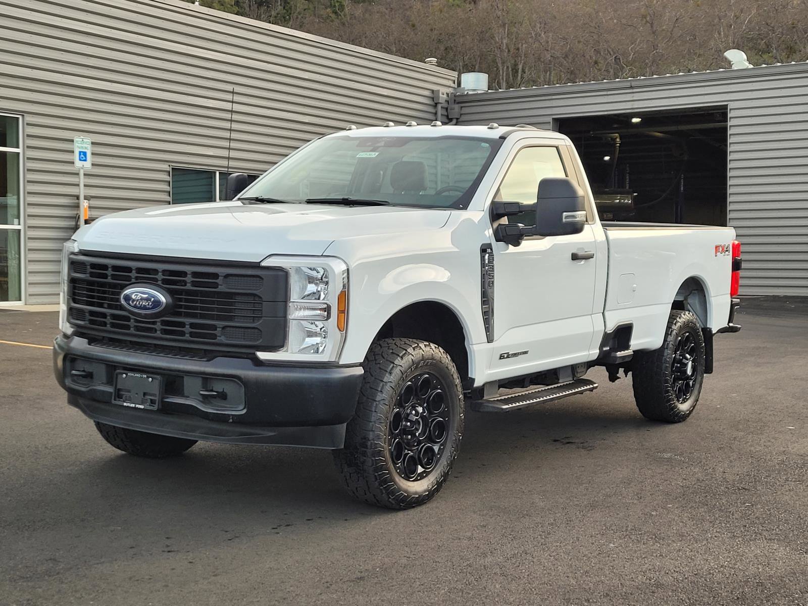 Used 2024 Ford F350 XL w/ 360-Degree Camera Package