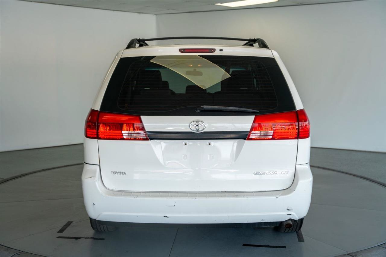 Used 2004 Toyota Sienna CE FWD image 6