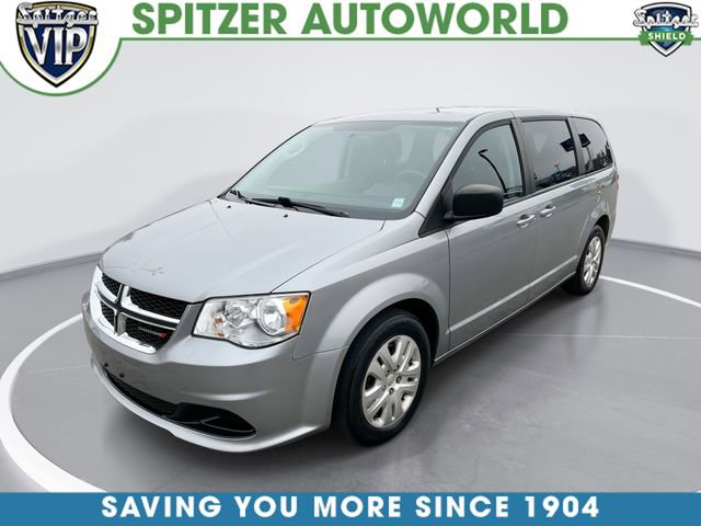 Used 2018 Dodge Grand Caravan SE w/ UConnect Hands-Free Group
