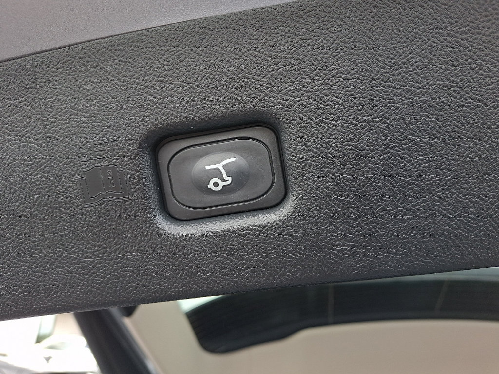 Certified 2023 Lincoln Nautilus AWD w/ Premium Package image 29