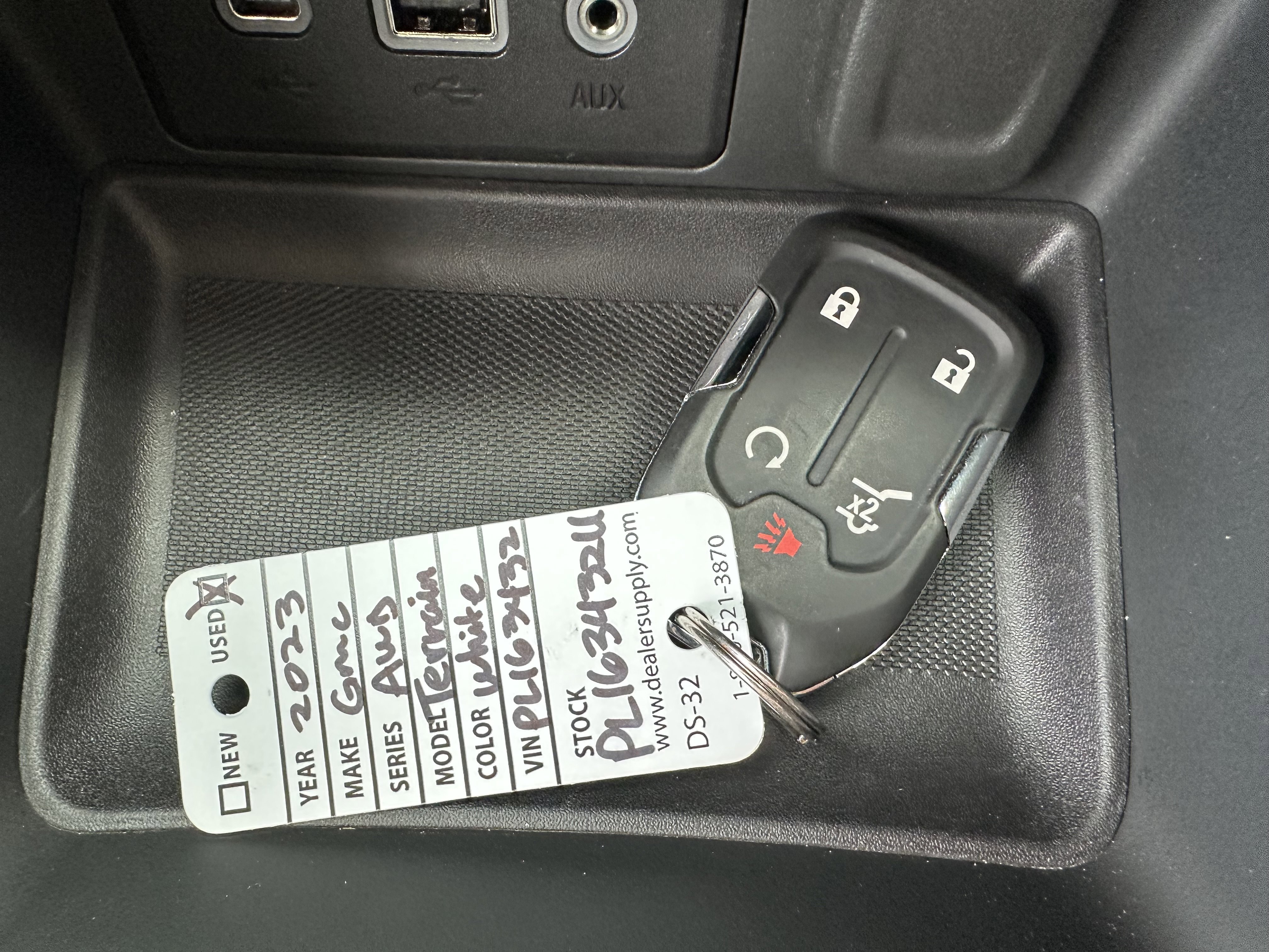 Used 2023 GMC Terrain SLE w/ Driver Convenience Package image 41