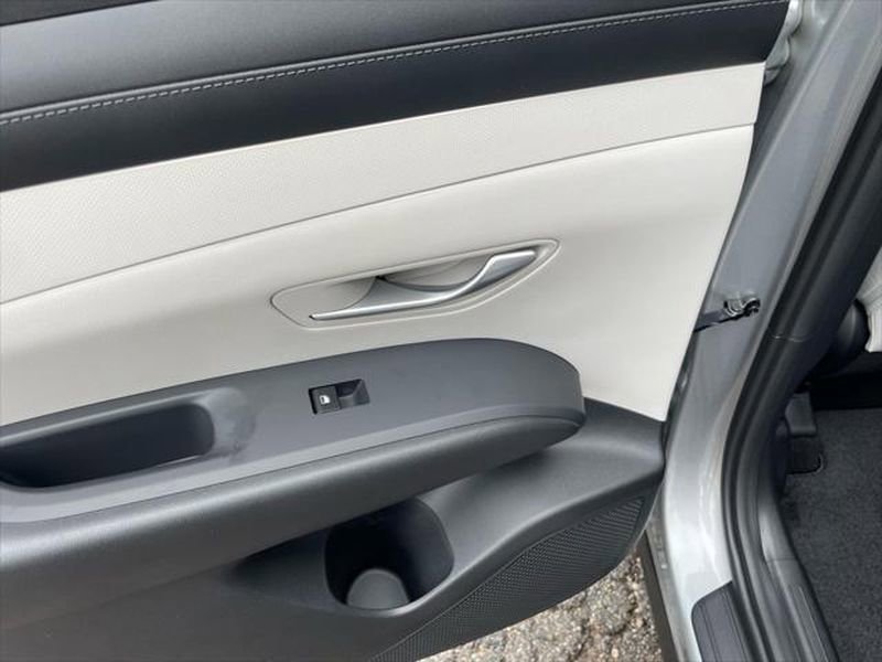 New 2026 Hyundai Tucson SEL image 18