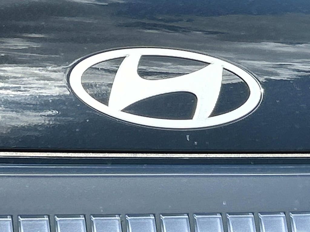 New 2026 Hyundai Ioniq 9 SE image 10