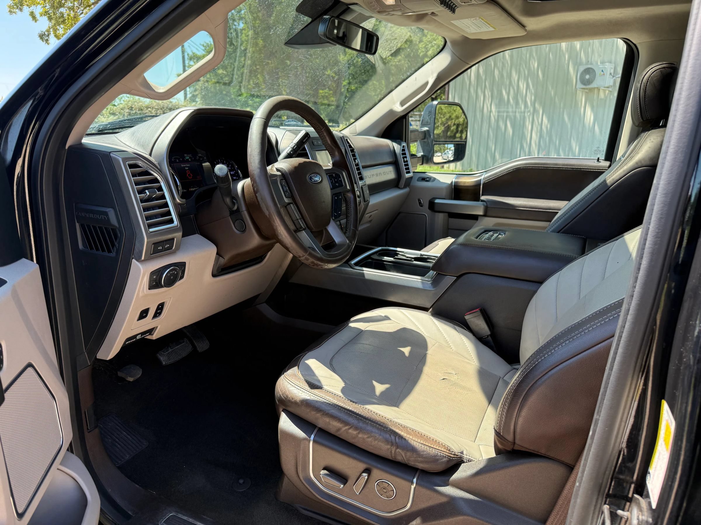 Used 2019 Ford F250 Limited w/ FX4 Off-Road Package AWD/4WD image 8