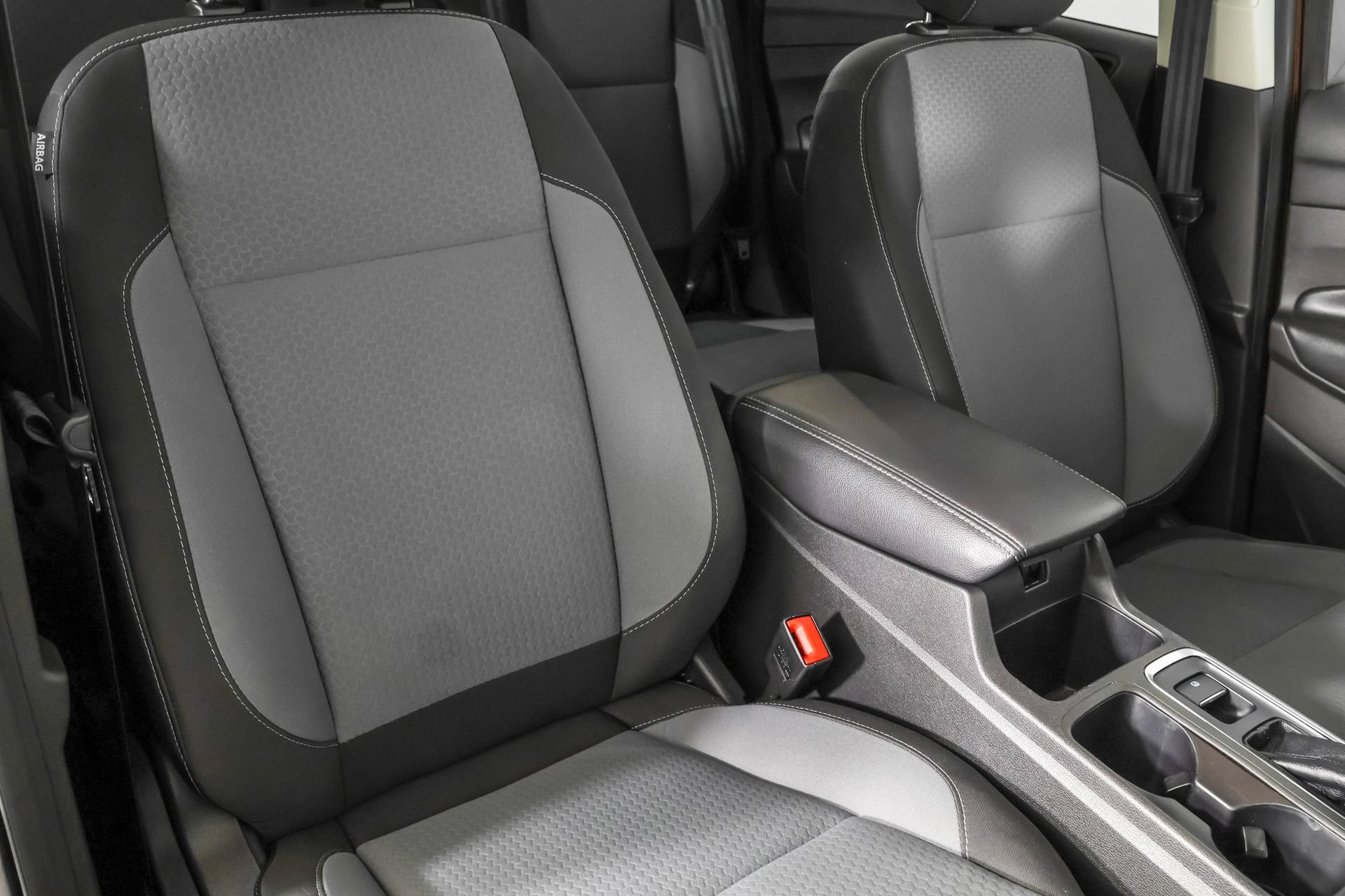 Used 2018 Ford Escape SE FWD image 46
