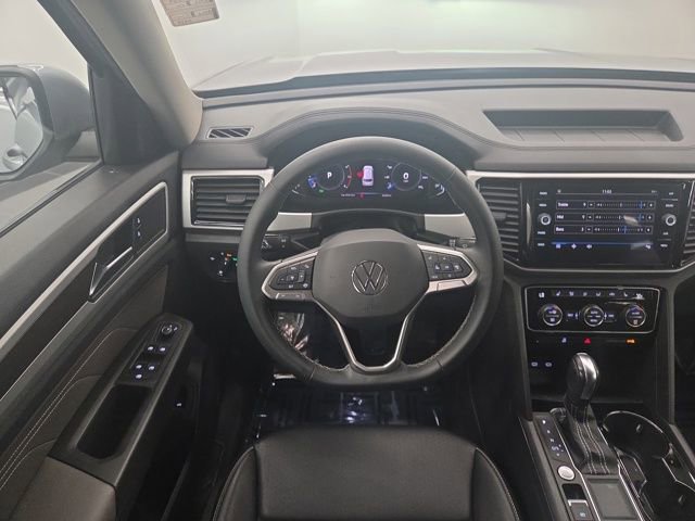 Used 2022 Volkswagen Atlas SE image 16