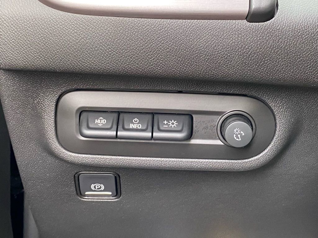 Used 2022 GMC Terrain AT4 w/ Infotainment Package II image 12