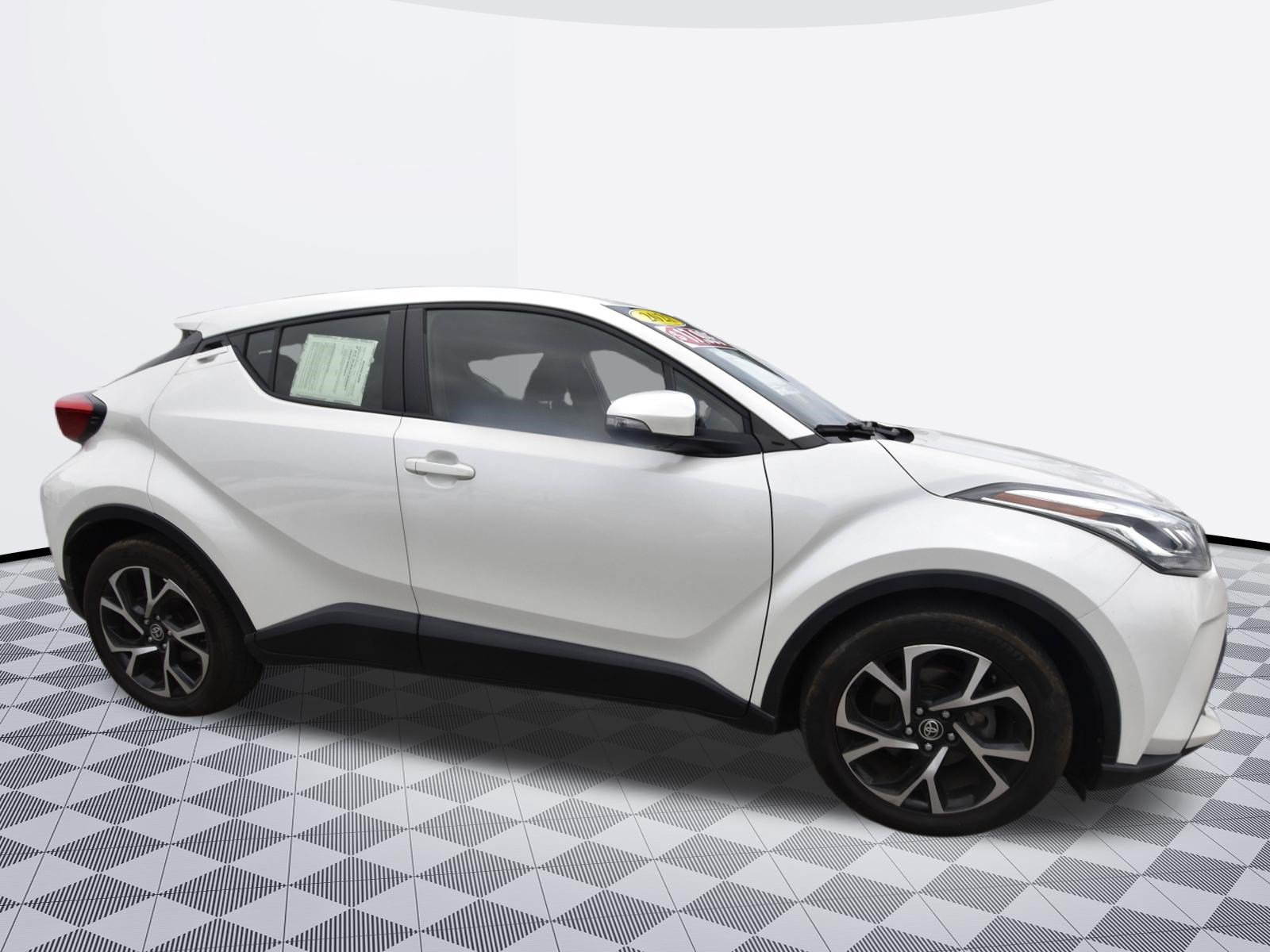 Used 2021 Toyota C-HR XLE FWD image 6