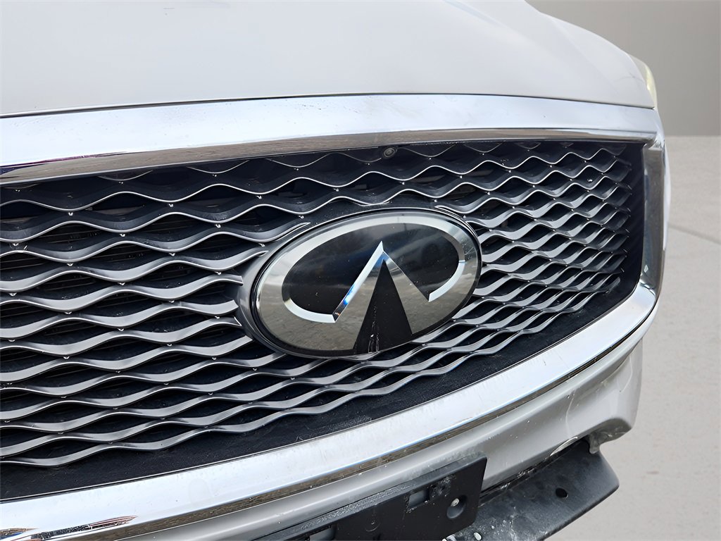 Used 2019 INFINITI QX50 Essential w/ Premium Heat Package image 9