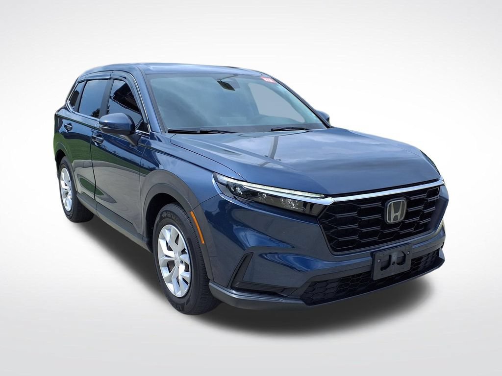 Used 2023 Honda CR-V LX image 2