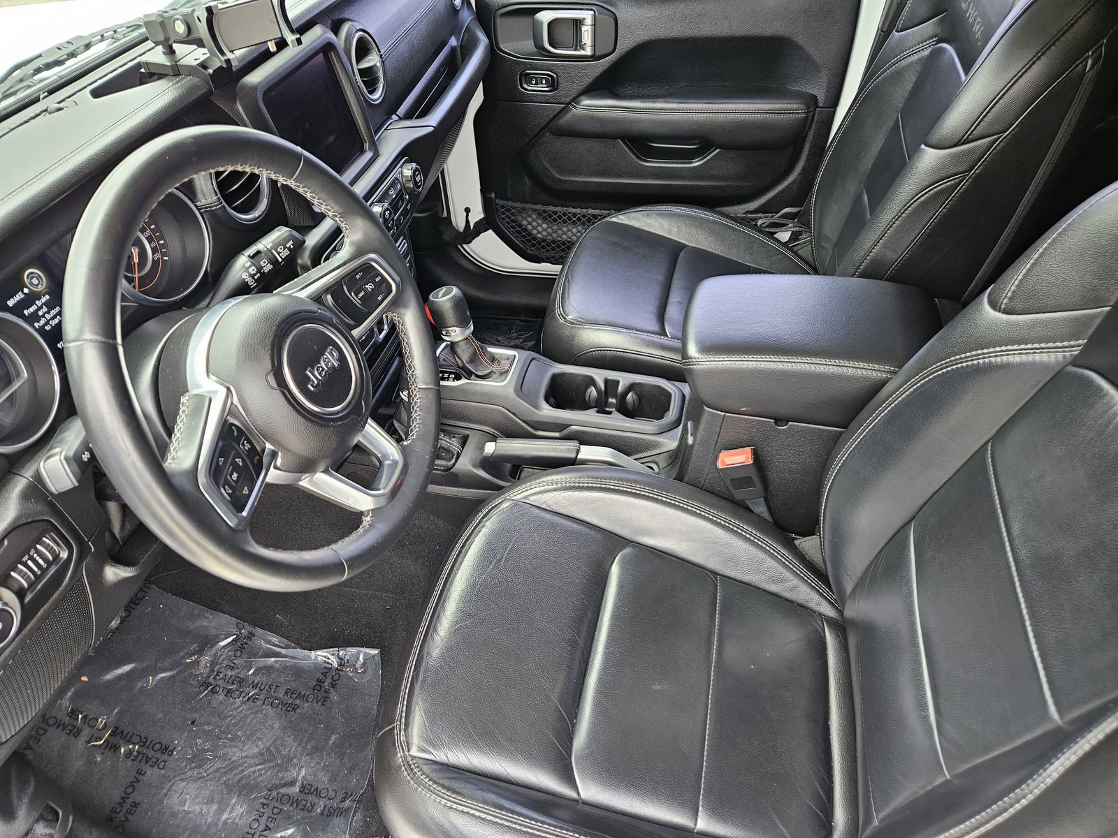 Used 2018 Jeep Wrangler Unlimited Sahara AWD/4WD image 18