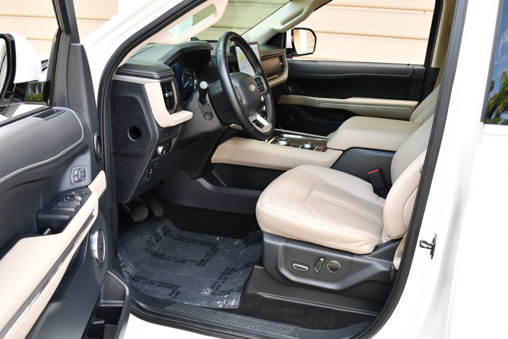 Used 2022 Ford Expedition Limited AWD/4WD image 44