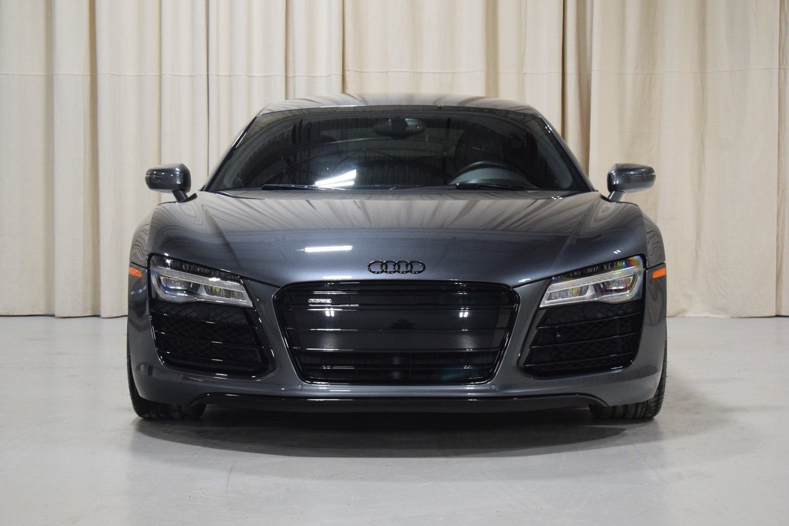 Used 2014 Audi R8 V8 w/ Convenience Package image 9
