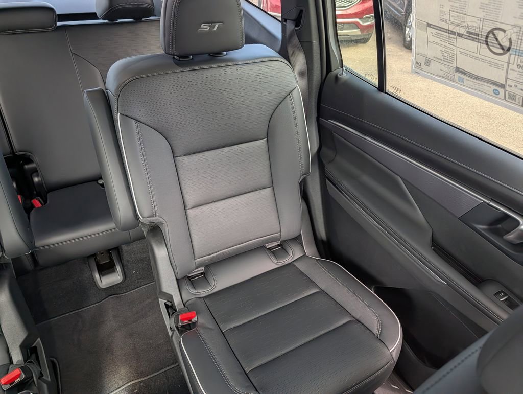 New 2026 Buick Enclave Sport Touring w/ Power Package image 28