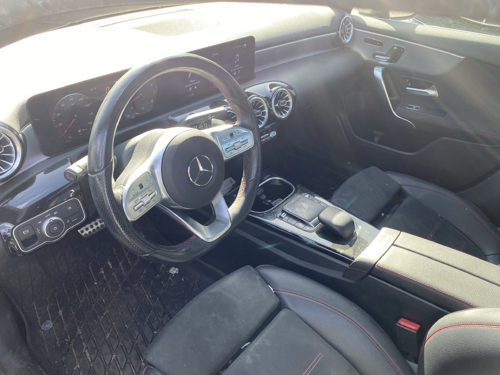 Used 2022 Mercedes-Benz A 220 image 2