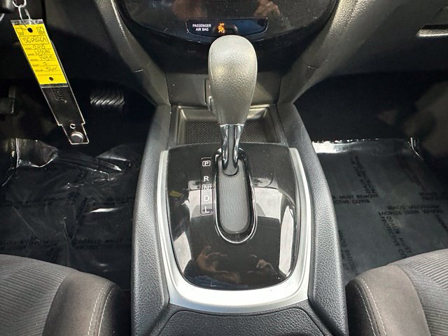 Used 2015 Nissan Rogue S FWD image 35