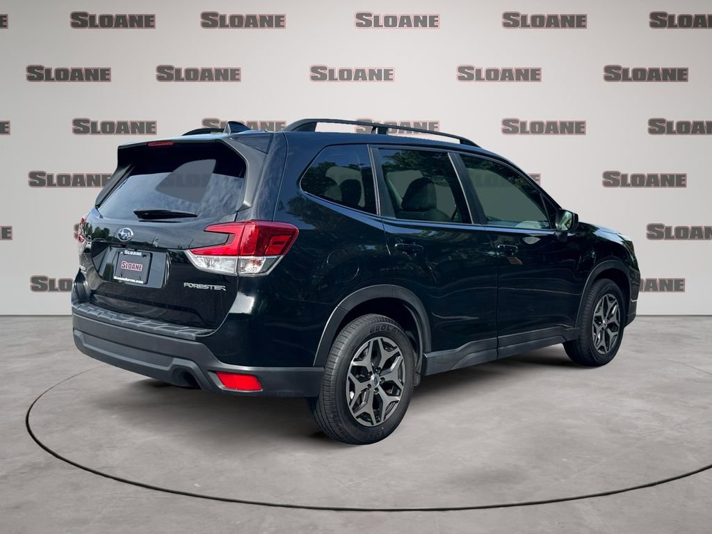 Used 2020 Subaru Forester Premium AWD/4WD image 5